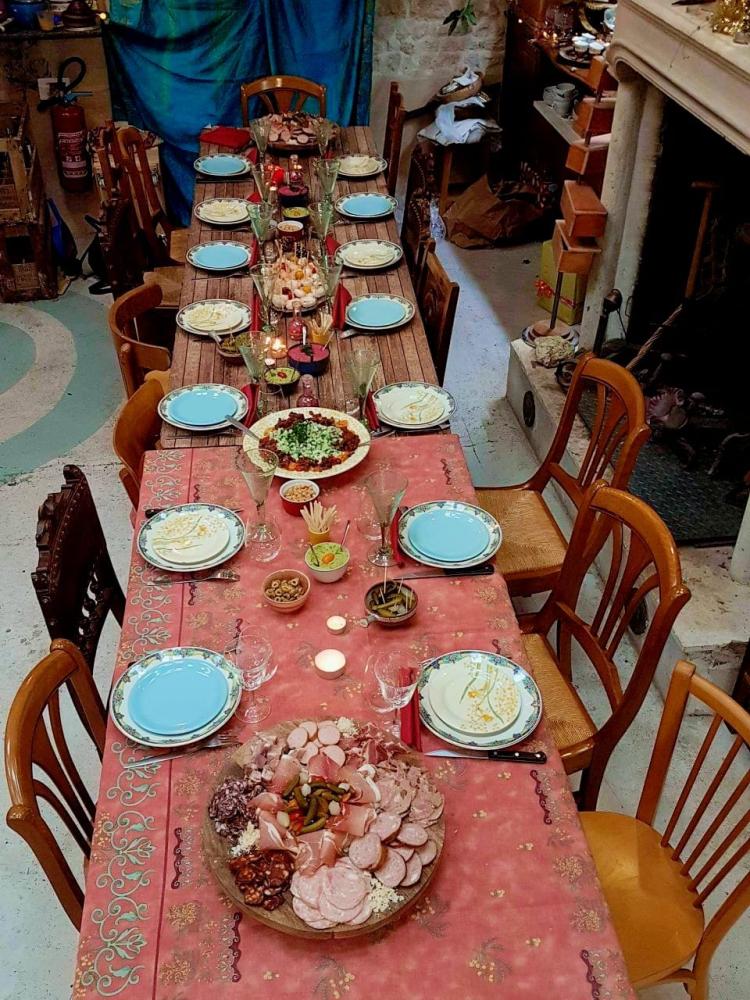 table dejeuner arome antique